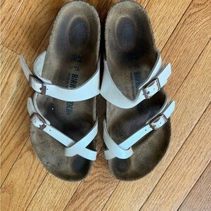 Birkenstock Cream Sandals
